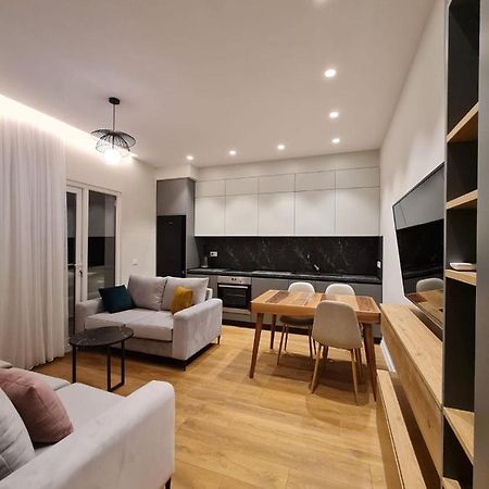 Adore - Modern Apartment Tiran Dış mekan fotoğraf