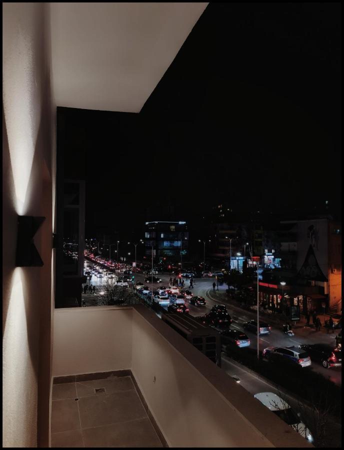 Adore - Modern Apartment Tiran Dış mekan fotoğraf