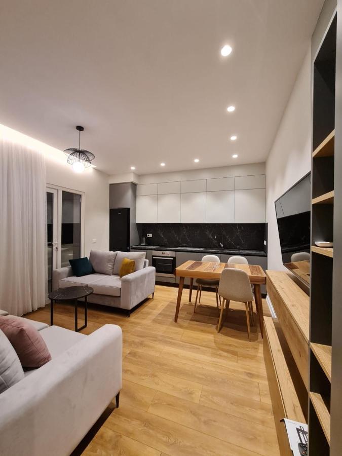 Adore - Modern Apartment Tiran Dış mekan fotoğraf