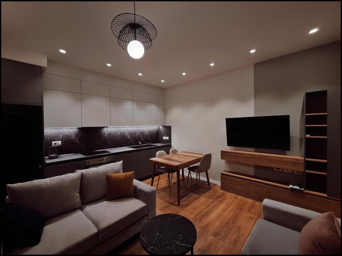 Adore - Modern Apartment Tiran Dış mekan fotoğraf