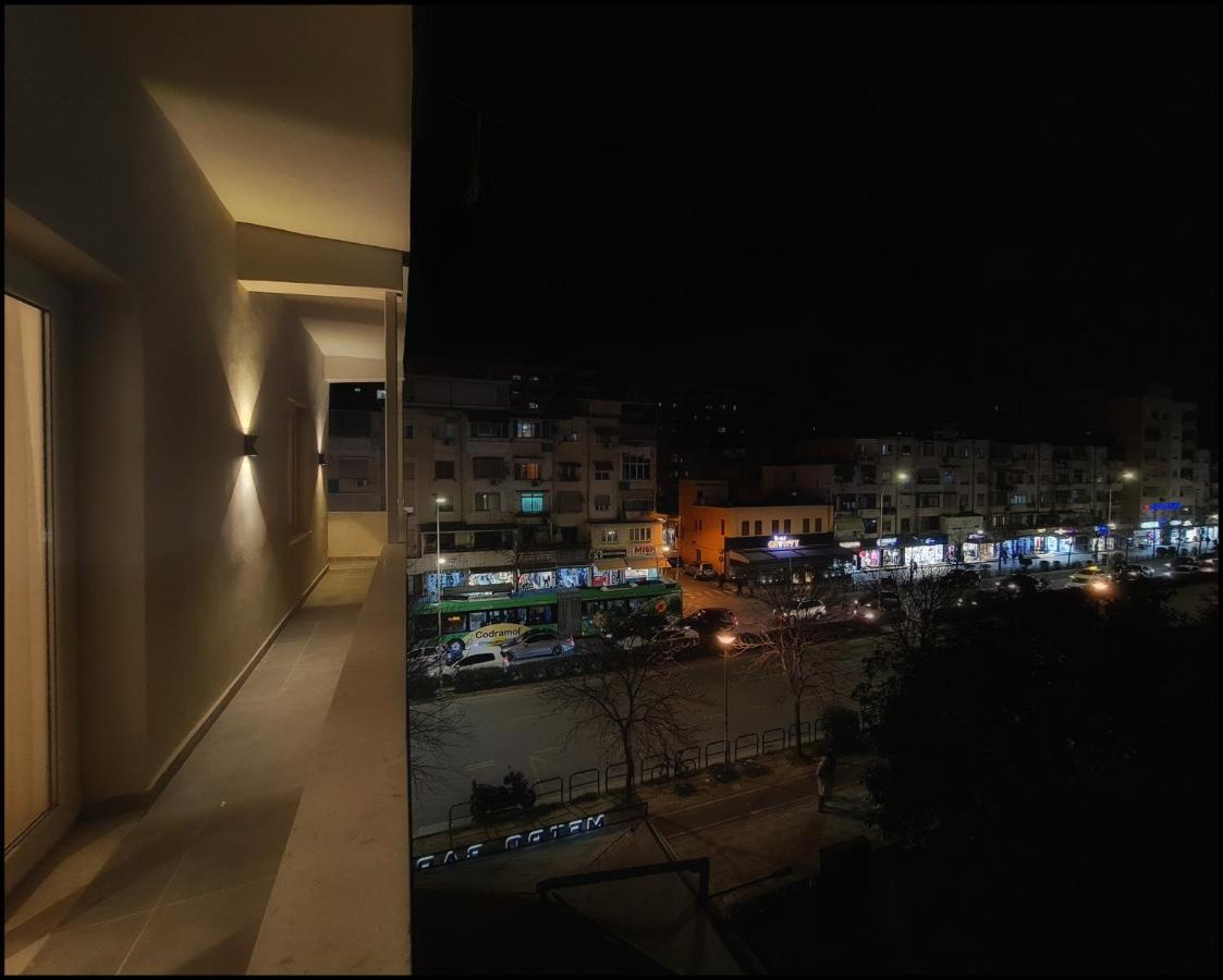 Adore - Modern Apartment Tiran Dış mekan fotoğraf