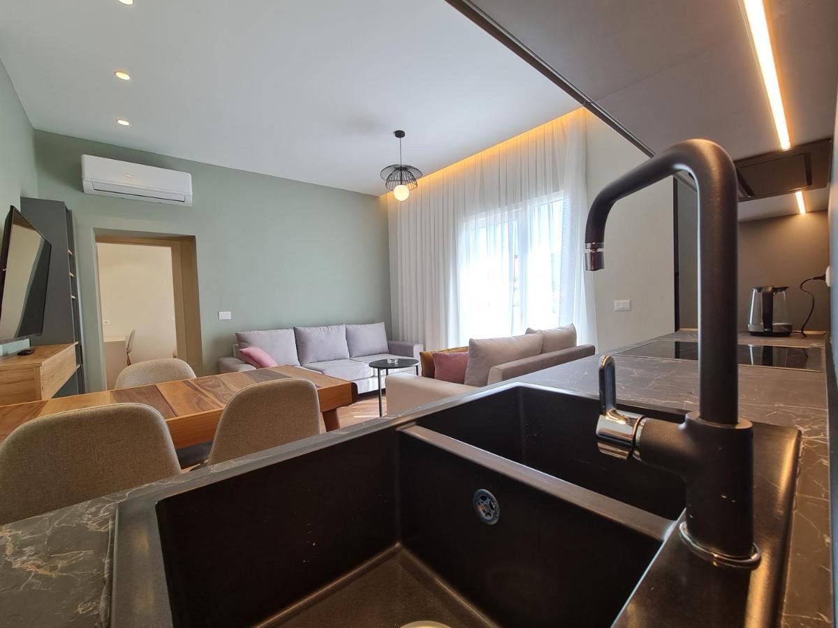 Adore - Modern Apartment Tiran Dış mekan fotoğraf