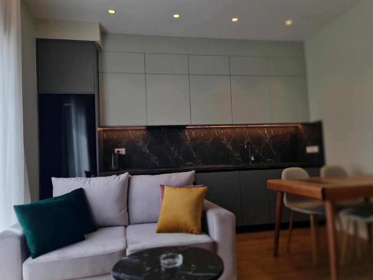 Adore - Modern Apartment Tiran Dış mekan fotoğraf