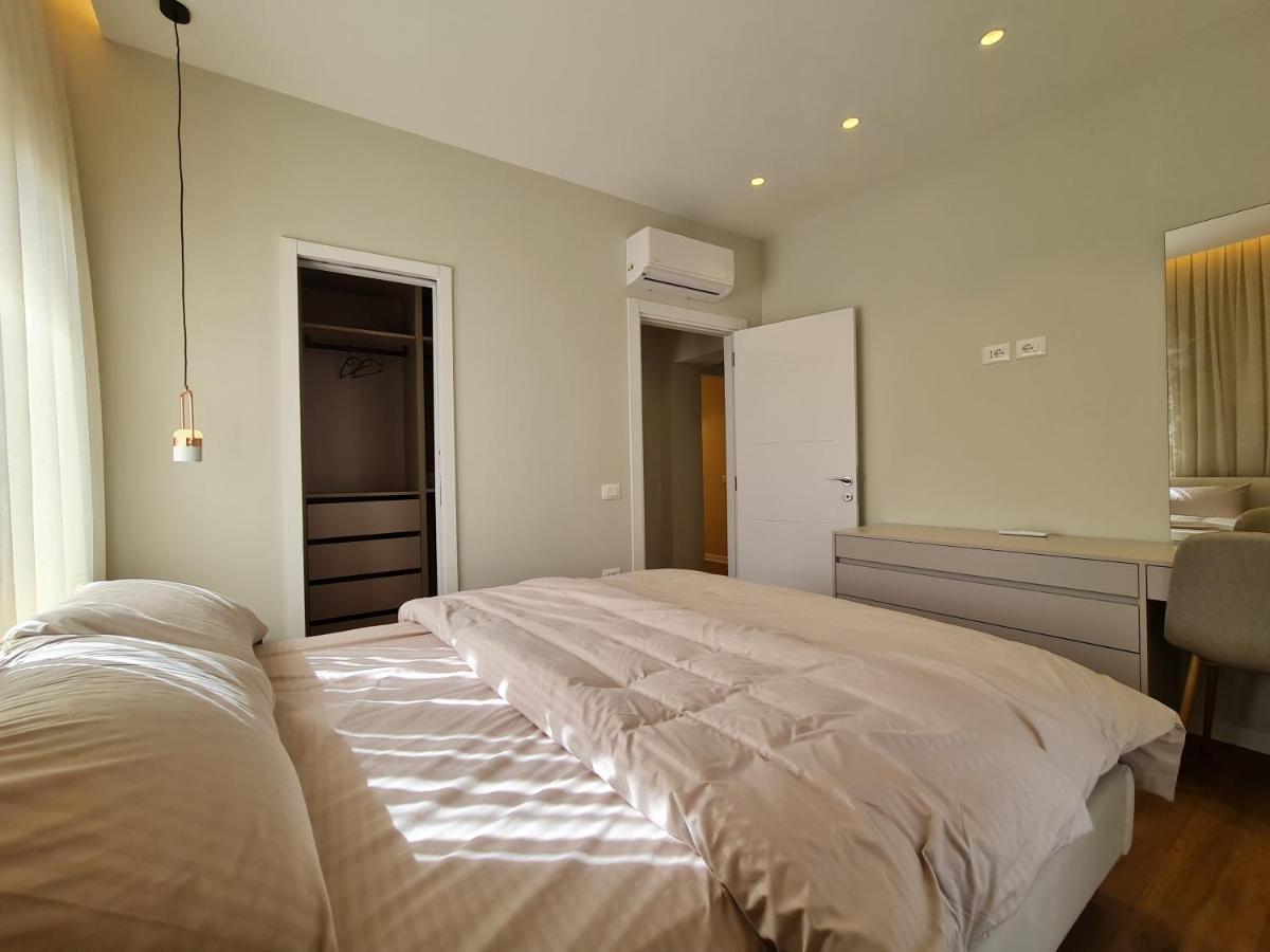 Adore - Modern Apartment Tiran Dış mekan fotoğraf