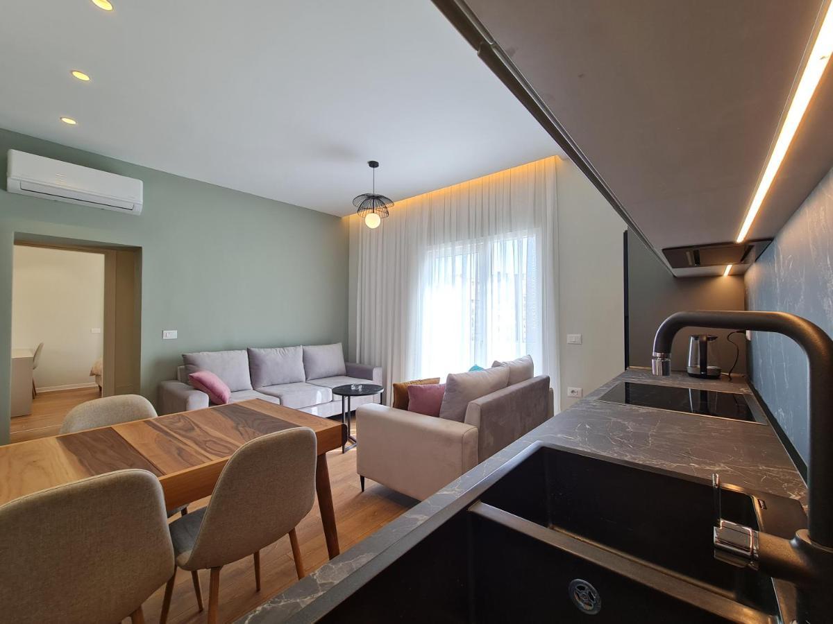 Adore - Modern Apartment Tiran Dış mekan fotoğraf