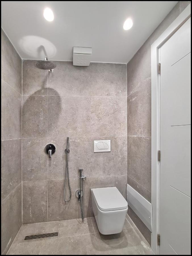 Adore - Modern Apartment Tiran Dış mekan fotoğraf